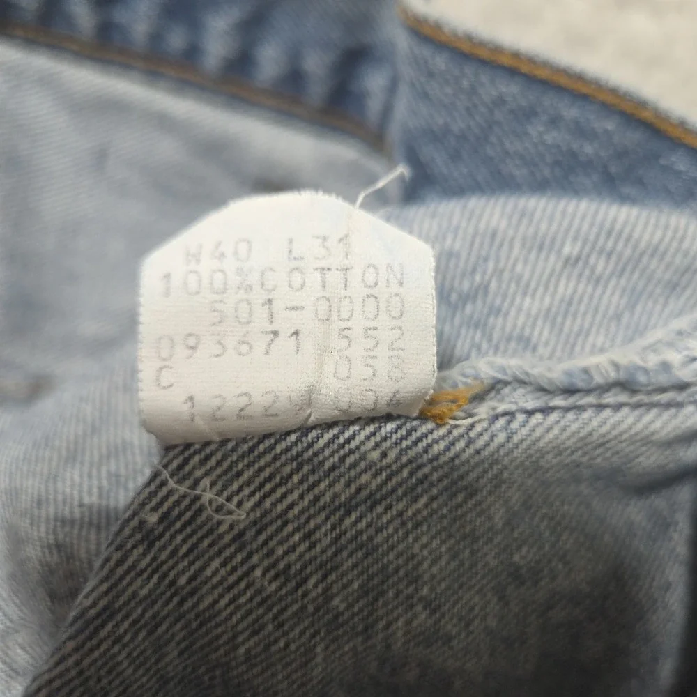 Vintage 1980s Levi's 501 Size 34x27 Button Fly USA Made‎ Distressed Faded